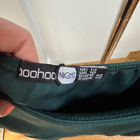 Square-Neck Body-con Dress - Picture 2 of 3